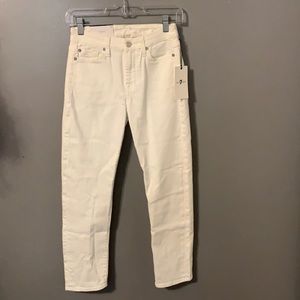 7 for all mankind white size 24 Kimmie Crop, skinny fitted, best for any weather